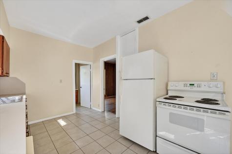 800 S Jefferson Street Pilot Point TX 76258