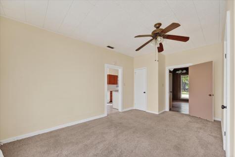 800 S Jefferson Street Pilot Point TX 76258