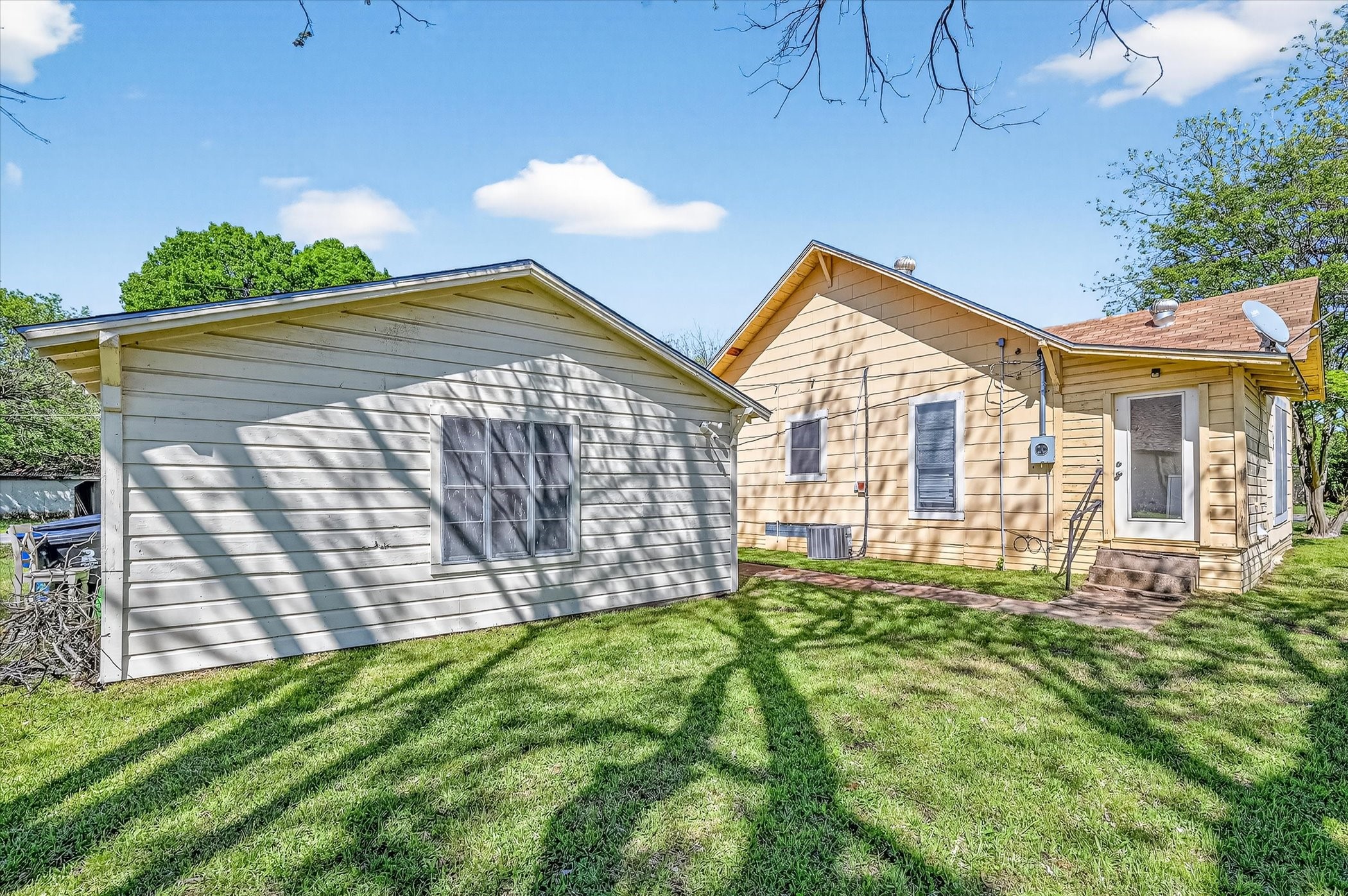 800 S Jefferson Street Pilot Point TX 76258