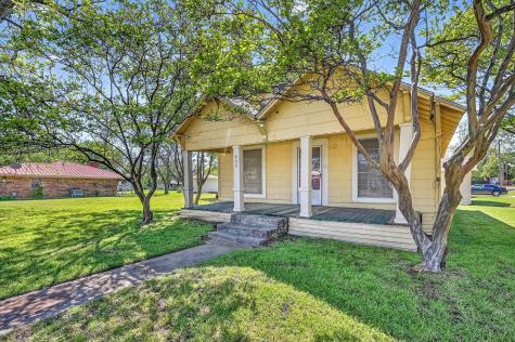 800 S Jefferson Street Pilot Point TX 76258