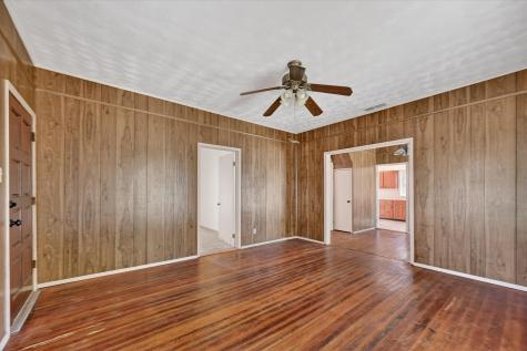 800 S Jefferson Street Pilot Point TX 76258