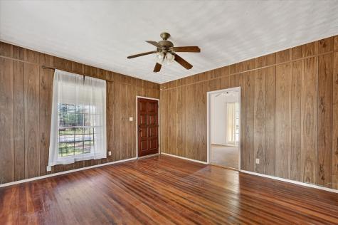 800 S Jefferson Street Pilot Point TX 76258