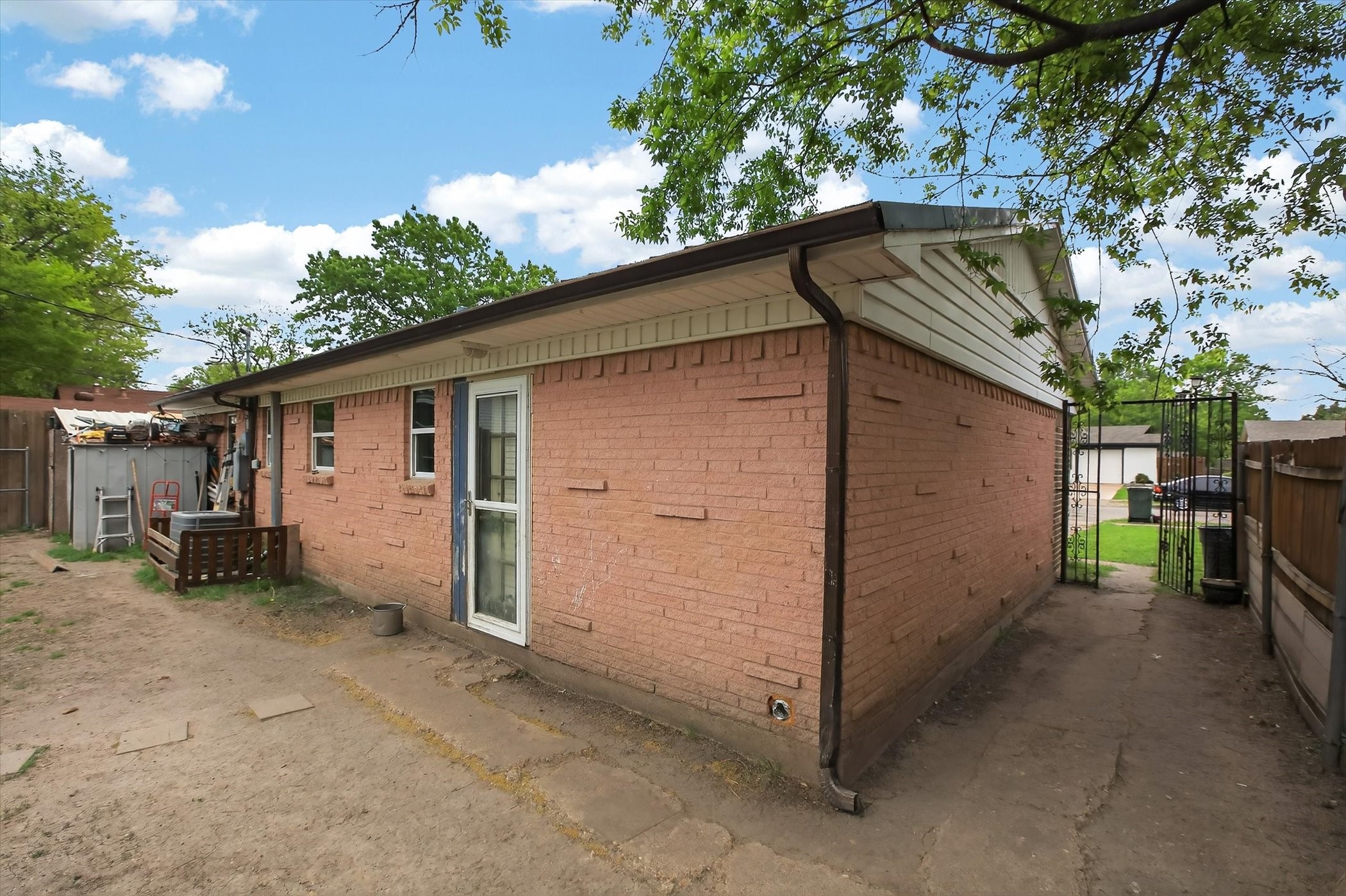 2231 Loyce Drive Mesquite TX 75149