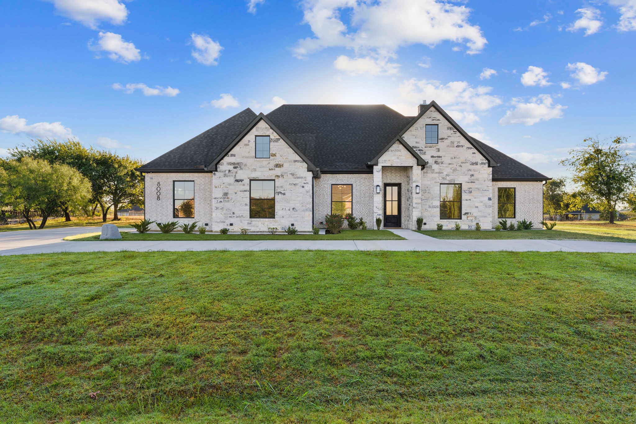 8008 Ben Day Murrin Road N Fort Worth TX 76126