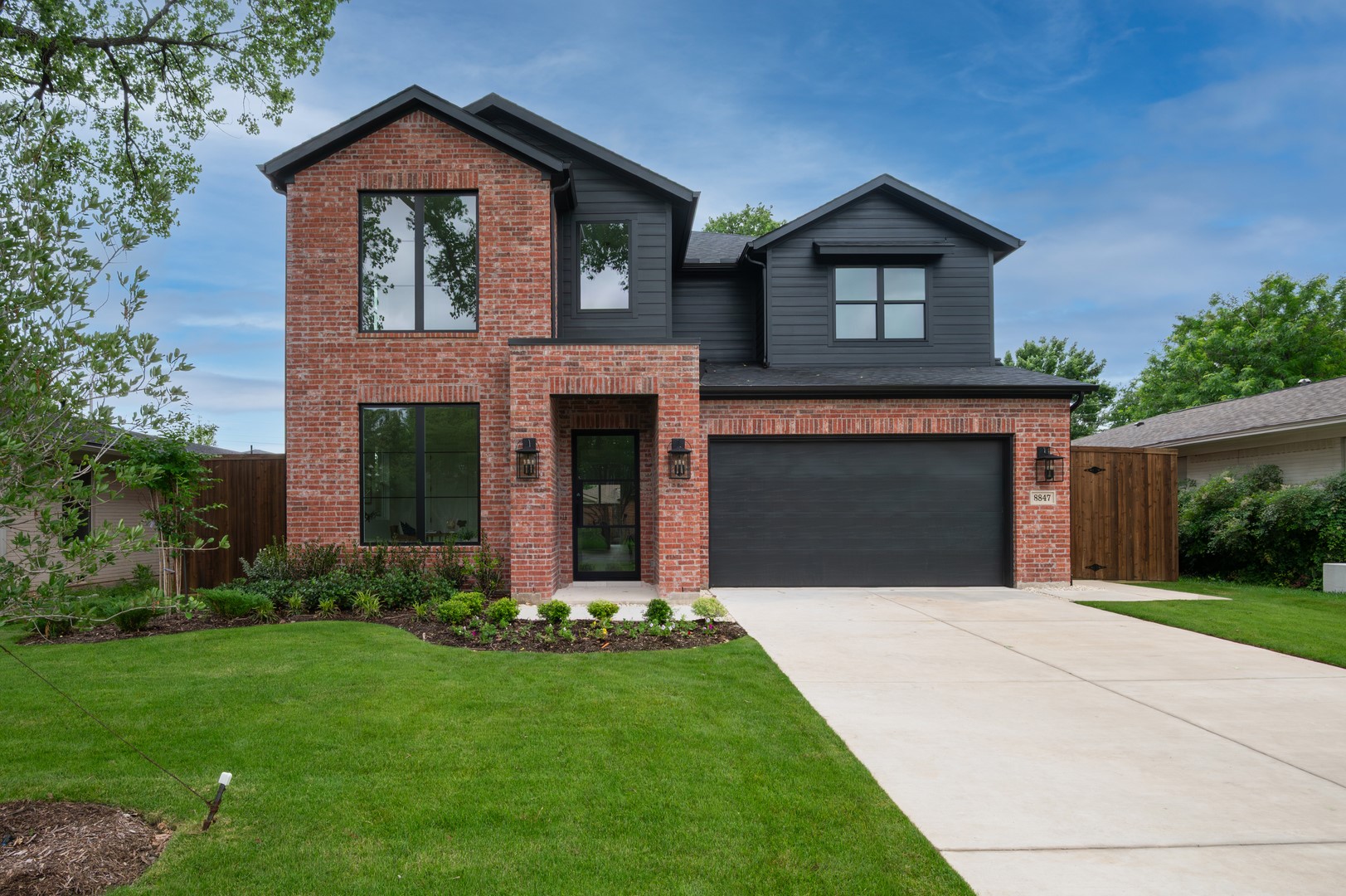 8847 Larchwood Drive Dallas TX 75238