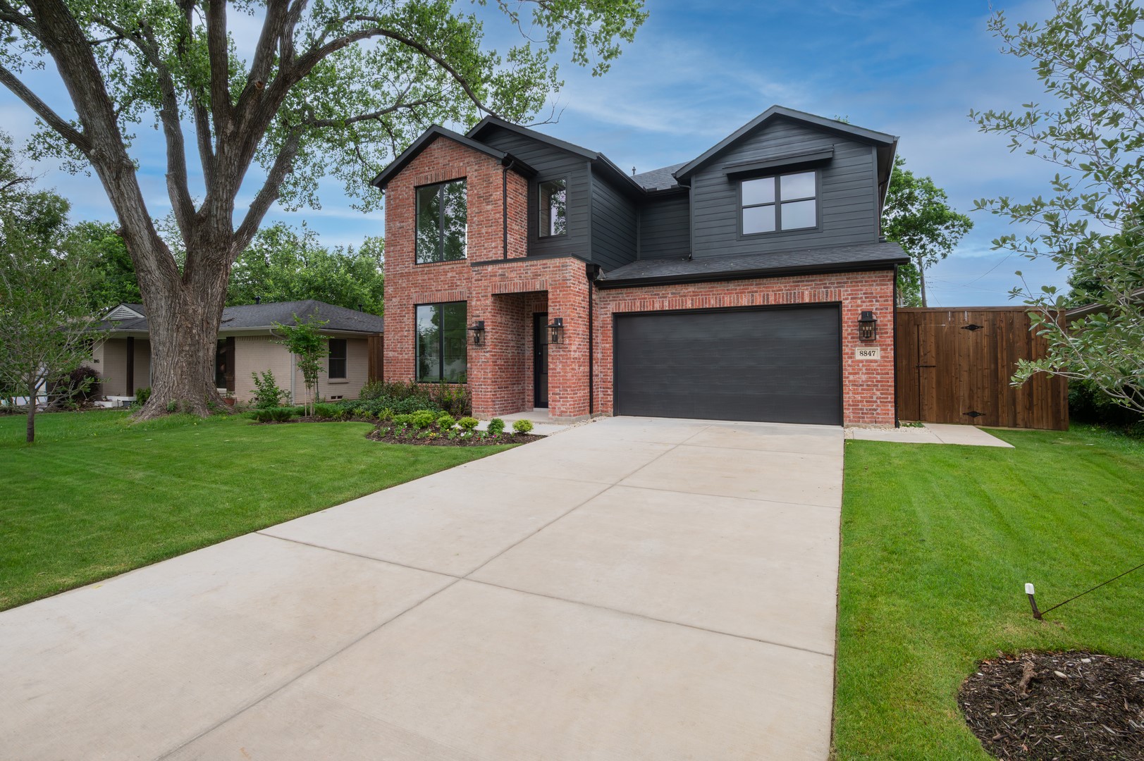 8847 Larchwood Drive Dallas TX 75238
