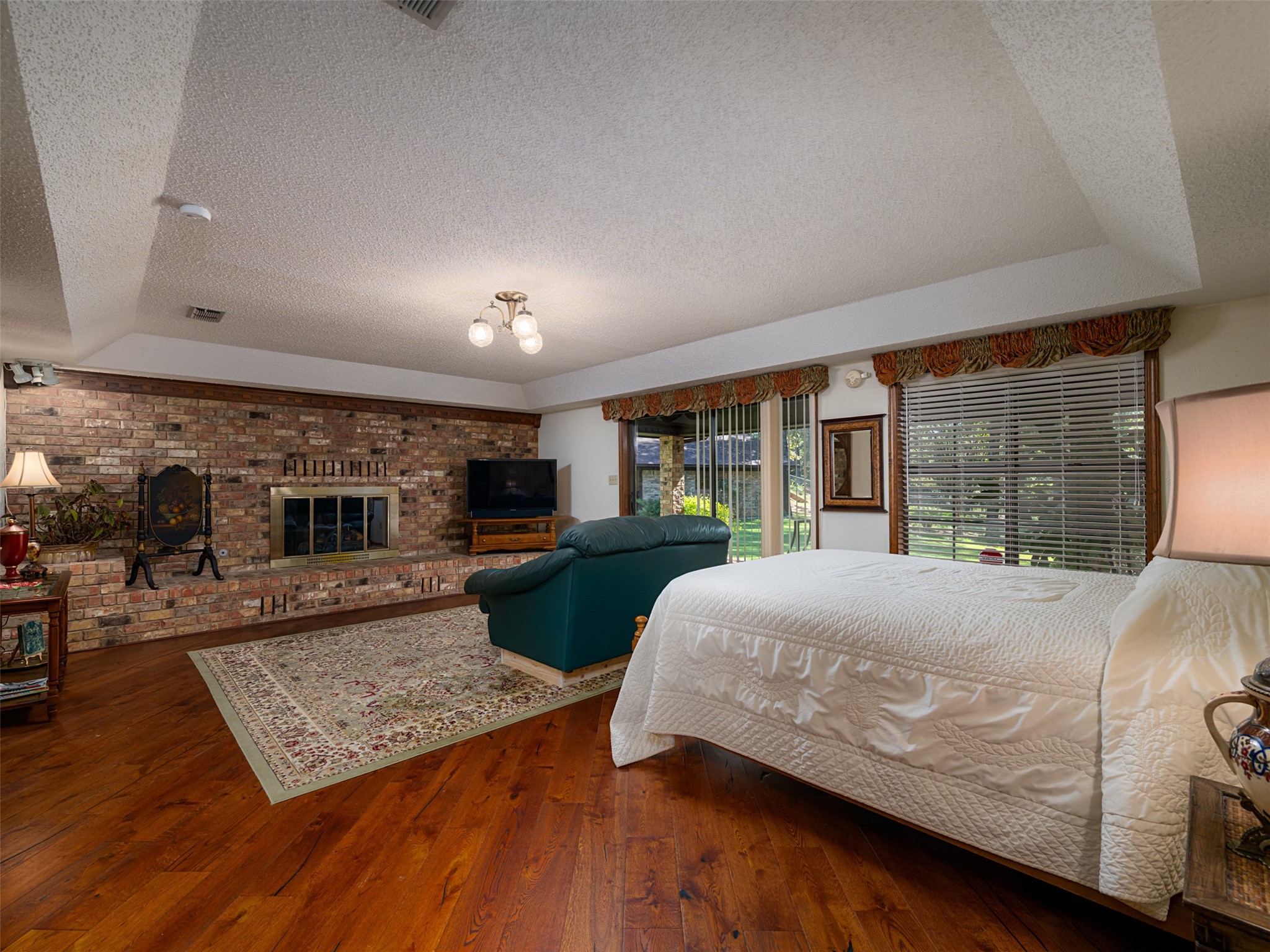 1639 SE Loop 456 Jacksonville TX 75766
