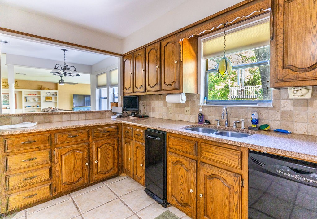 663 Coxs Oak Valley Road Waco TX 76705