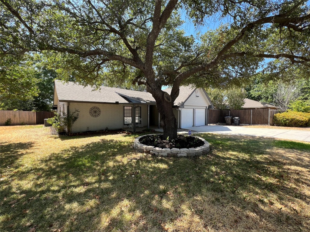 10154 Powder Horn Road Fort Worth TX 76108