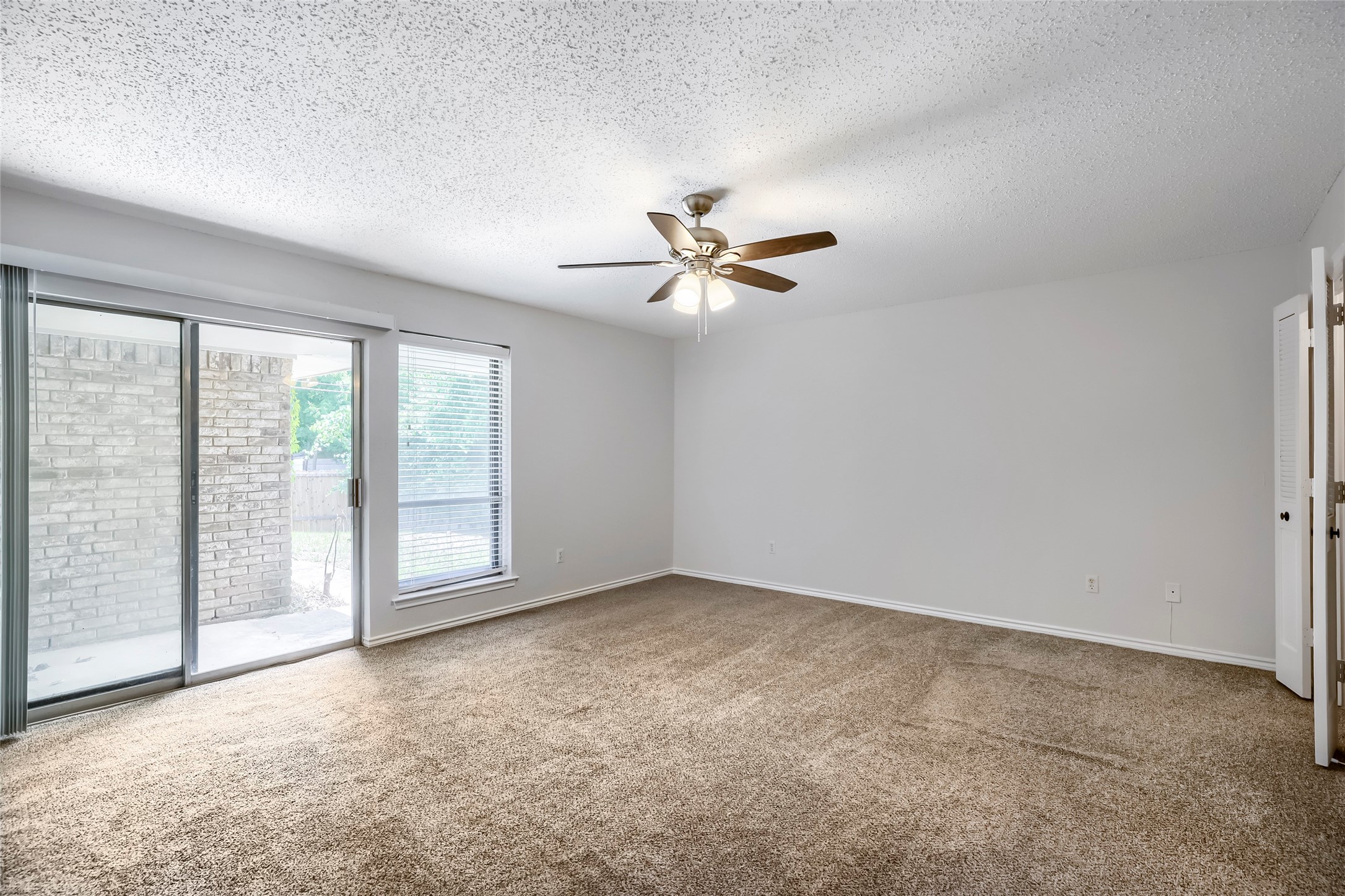 814 Oakbluff Drive Lancaster TX 75146