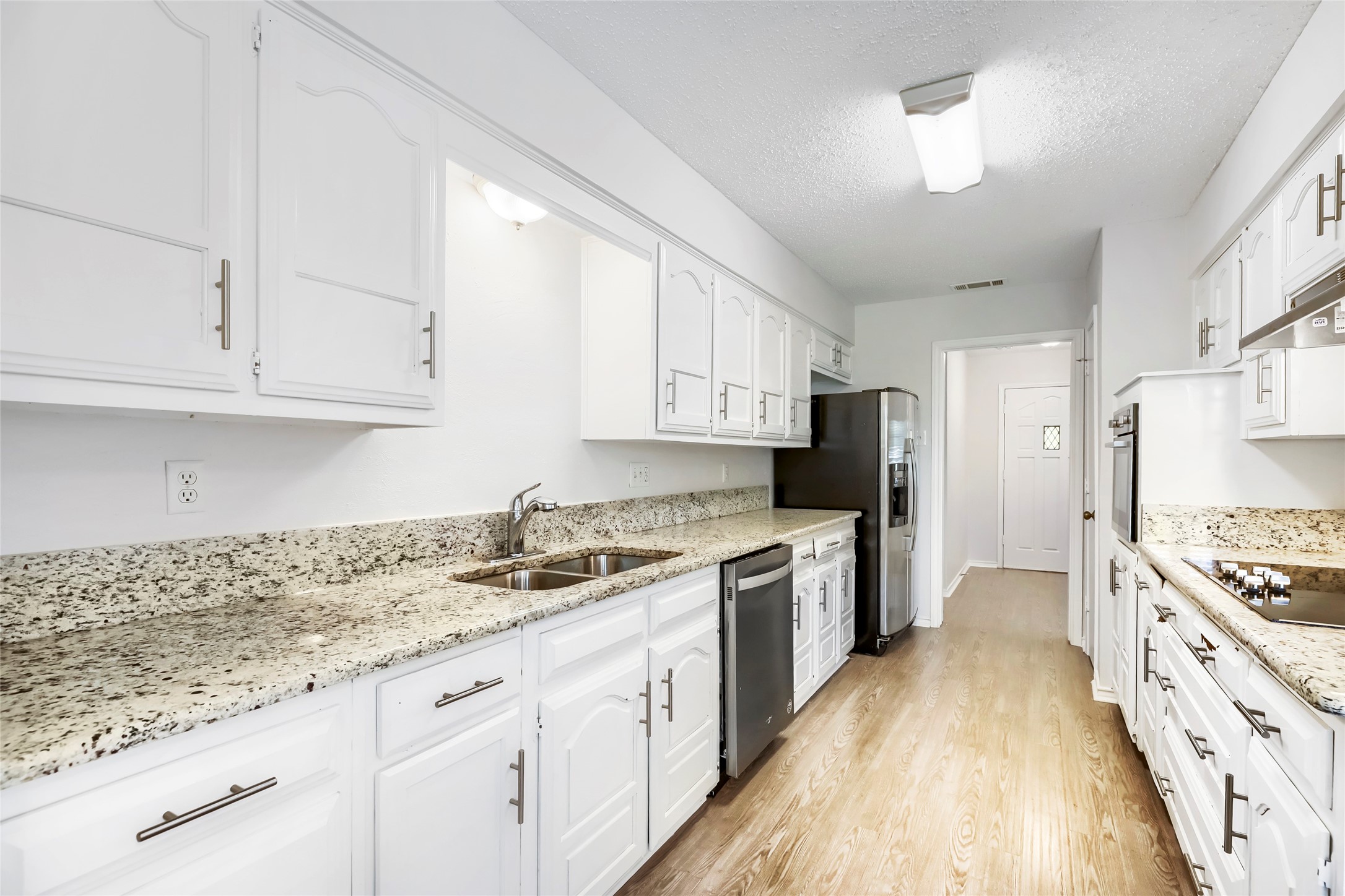 814 Oakbluff Drive Lancaster TX 75146
