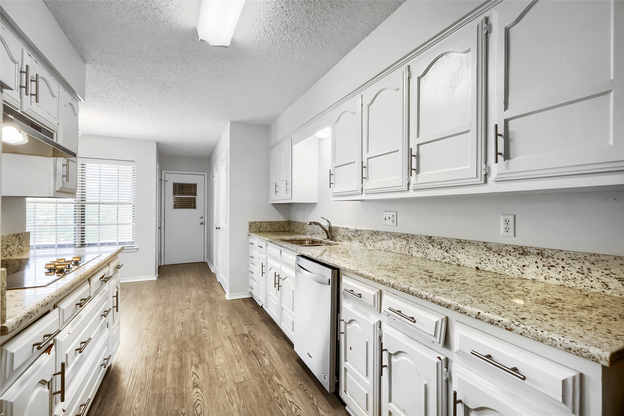 814 Oakbluff Drive Lancaster TX 75146