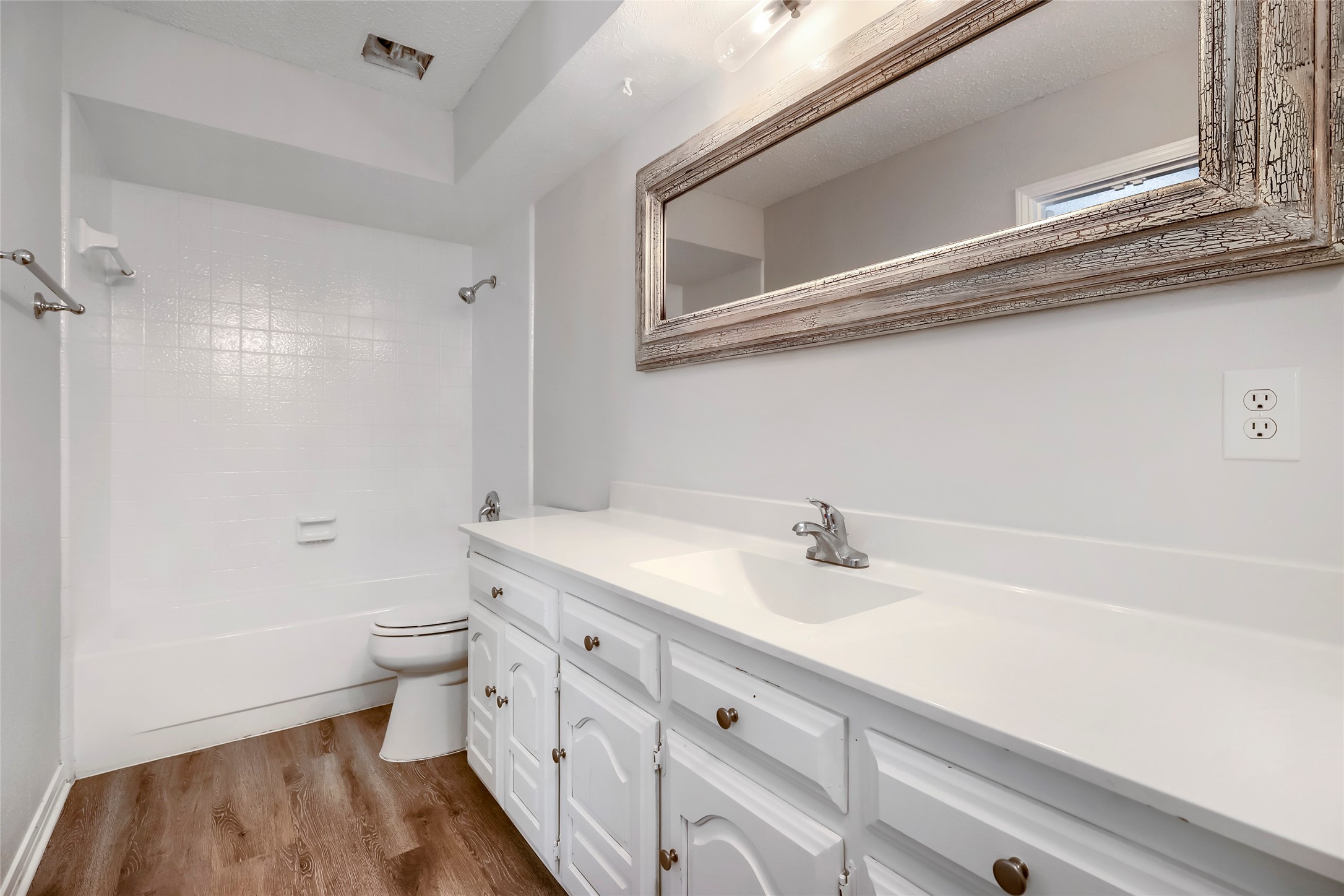814 Oakbluff Drive Lancaster TX 75146