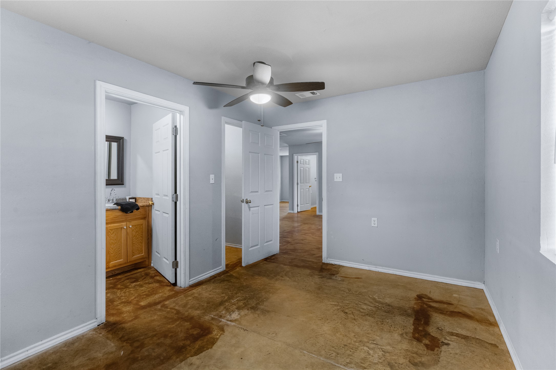 702 Main Street Windom TX 75492