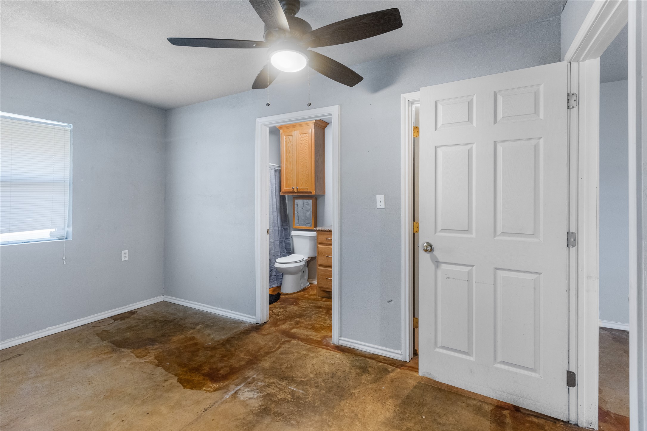 702 Main Street Windom TX 75492