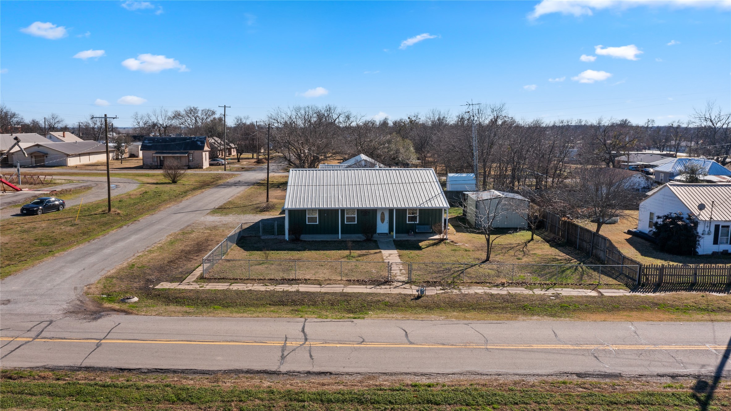 702 Main Street Windom TX 75492