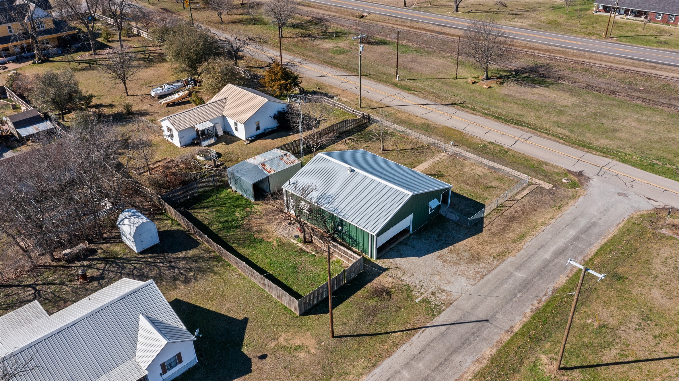 702 Main Street Windom TX 75492