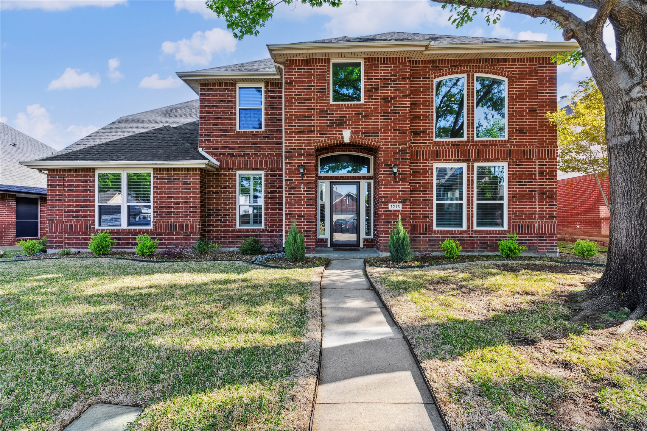 1216 Ottawa Lane Lewisville TX 75077