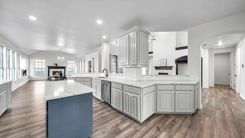 942 Marisa Lane Desoto TX 75115