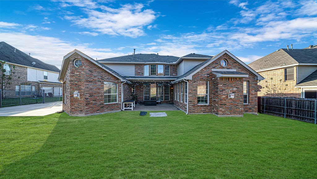 942 Marisa Lane Desoto TX 75115