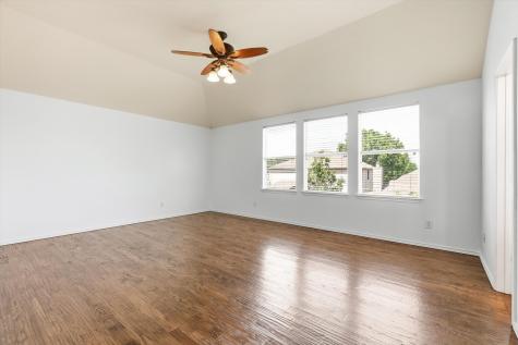 1713 Canvasback Aubrey TX 76227