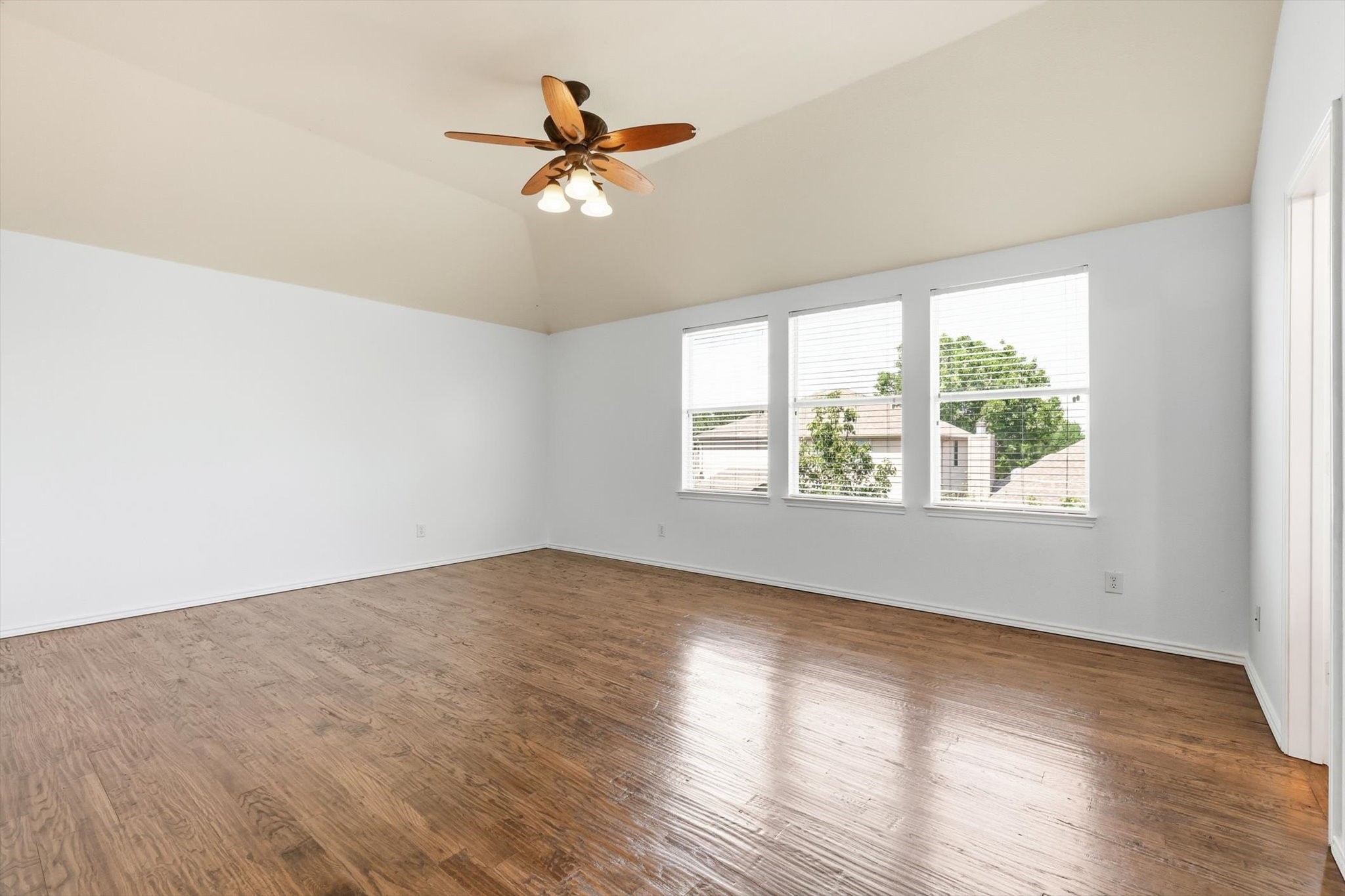 1713 Canvasback Aubrey TX 76227