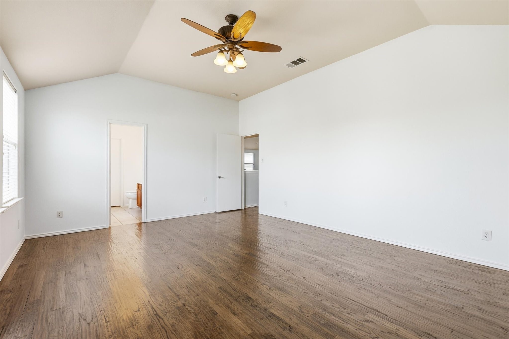 1713 Canvasback Aubrey TX 76227