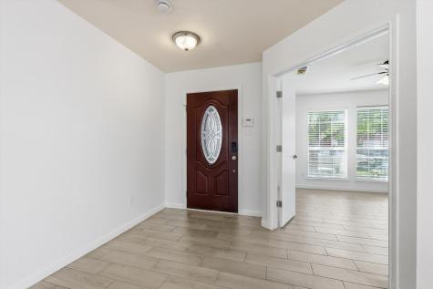 1713 Canvasback Aubrey TX 76227