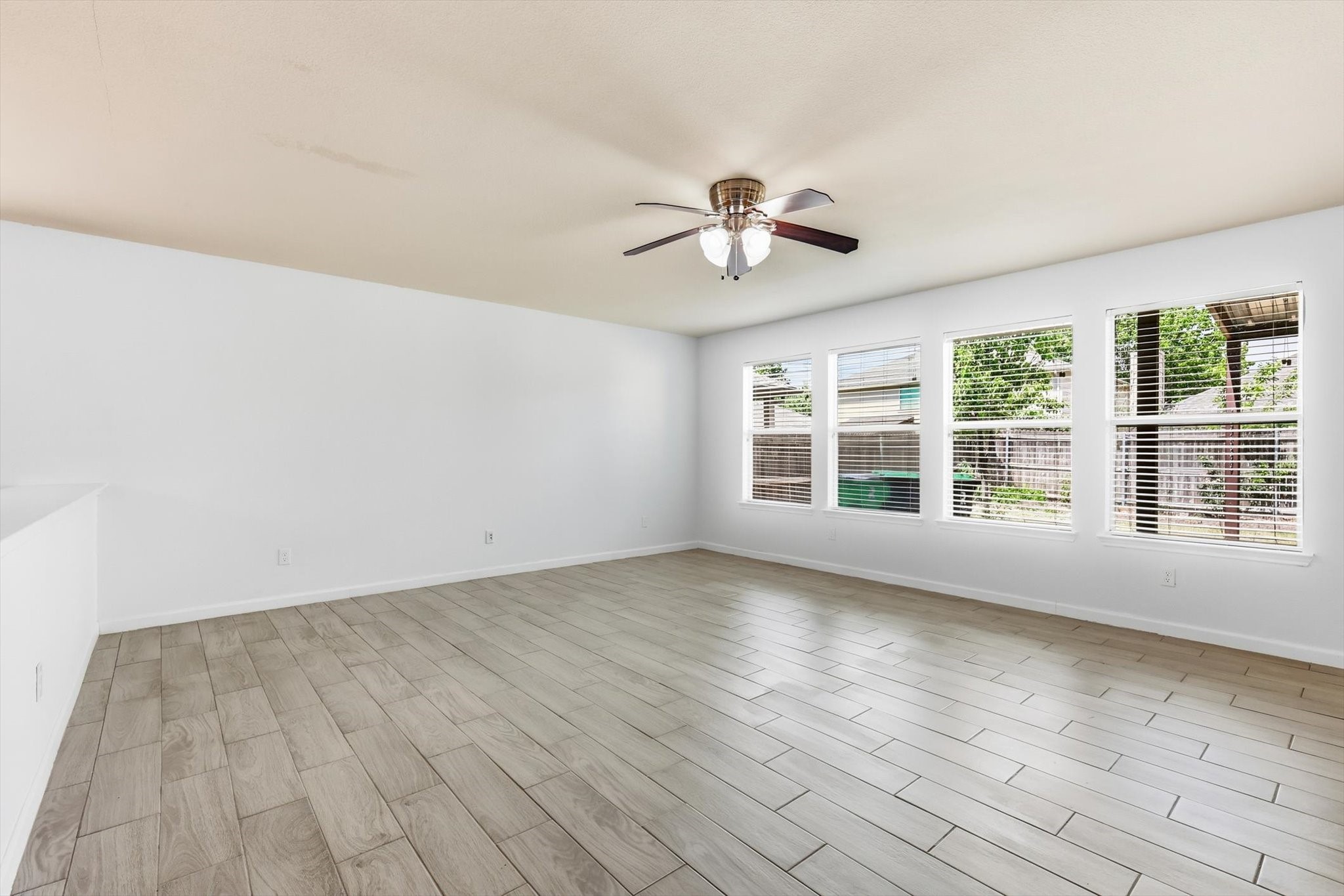 1713 Canvasback Aubrey TX 76227