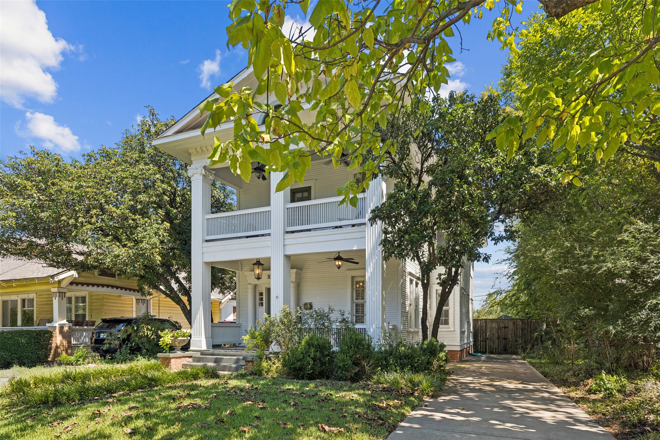 306 N Windomere Avenue Dallas TX 75208