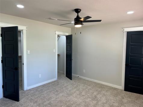 149 Parkwood Avenue Arlington TX 76013
