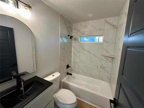 149 Parkwood Avenue Arlington TX 76013