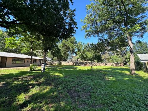 149 Parkwood Avenue Arlington TX 76013