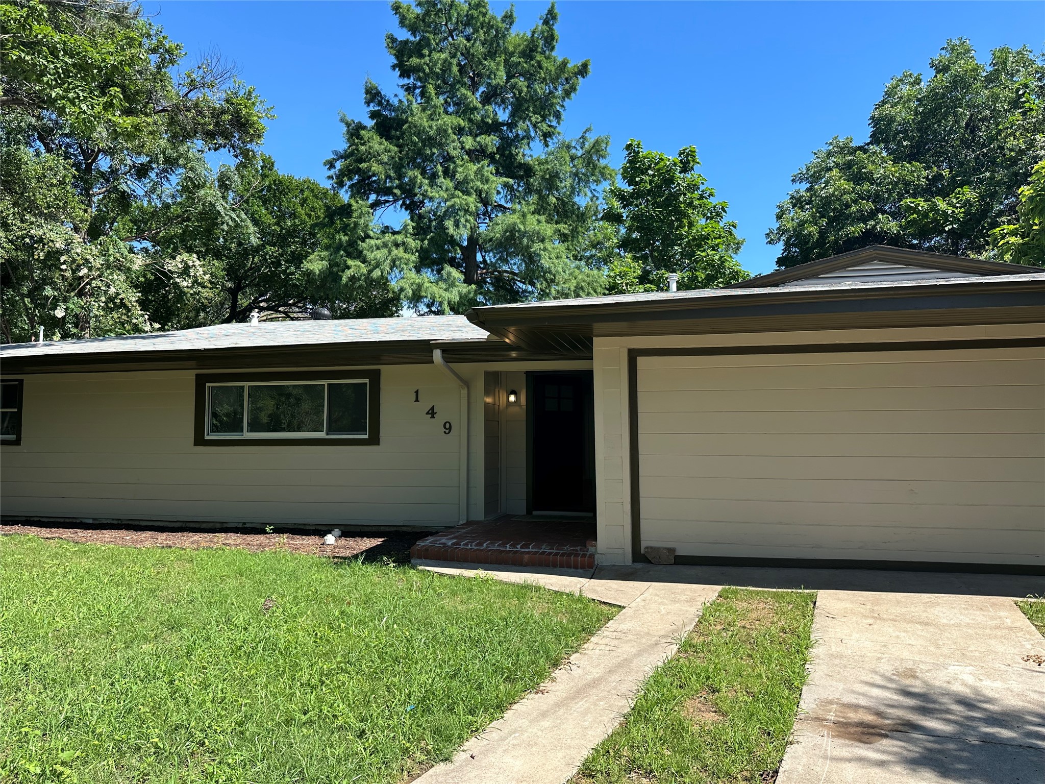 149 Parkwood Avenue Arlington TX 76013