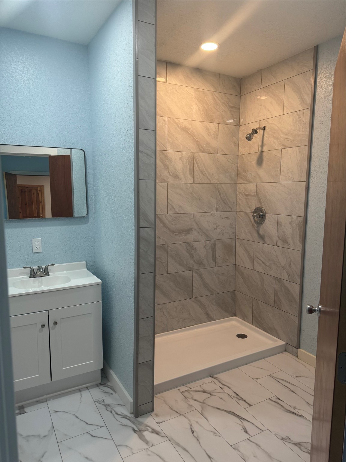 1107 W 3rd Street Quanah TX 79252