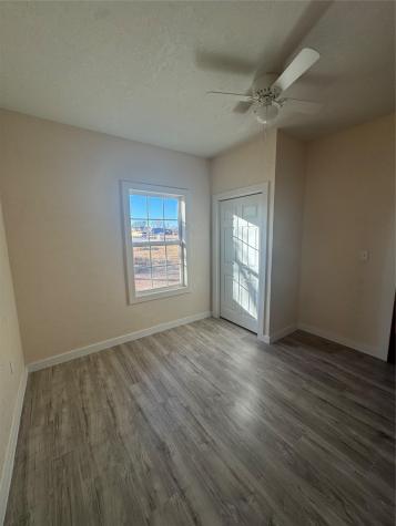 1107 W 3rd Street Quanah TX 79252
