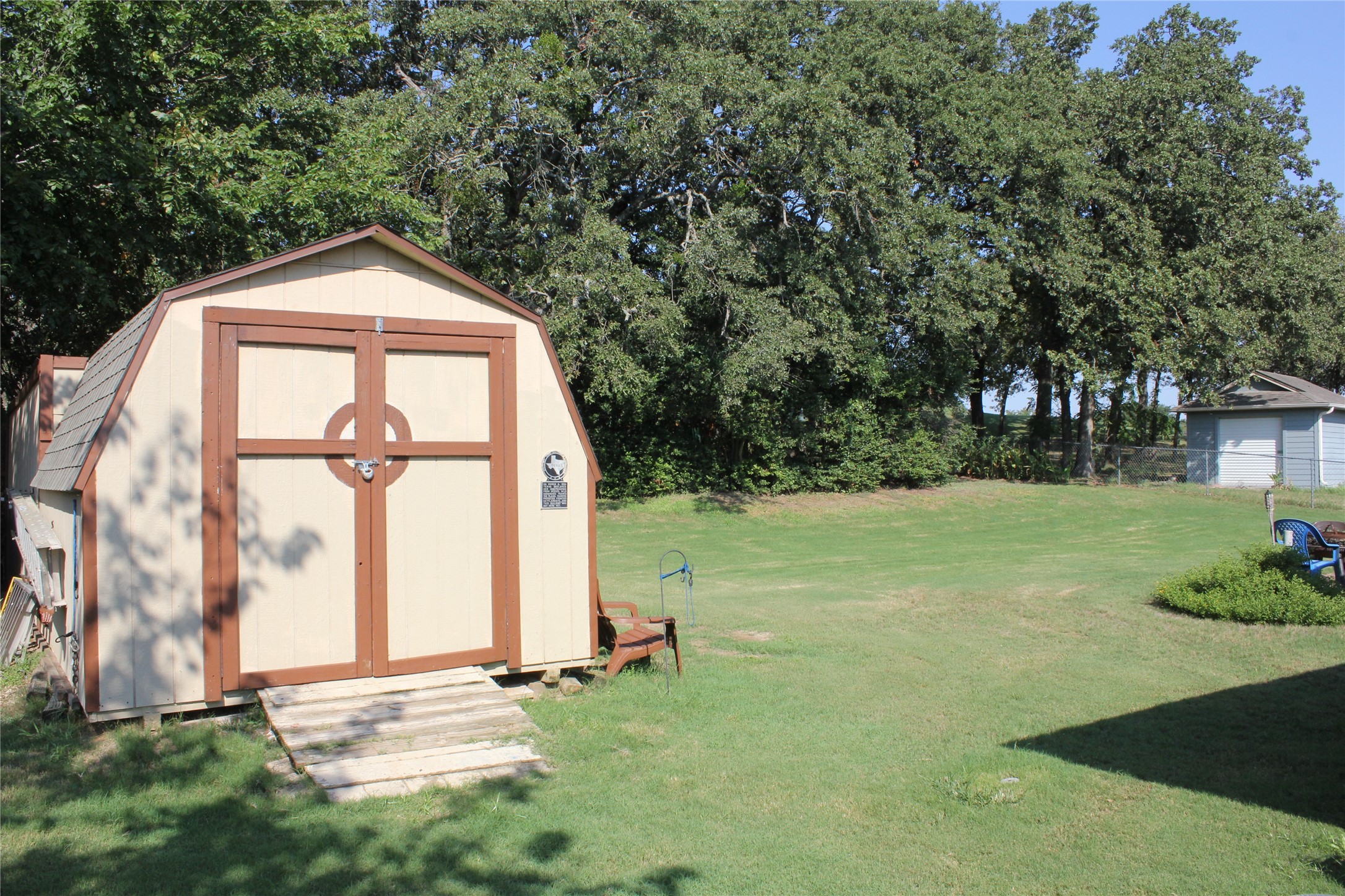 102 Wasco Cove Lake Kiowa TX 76240