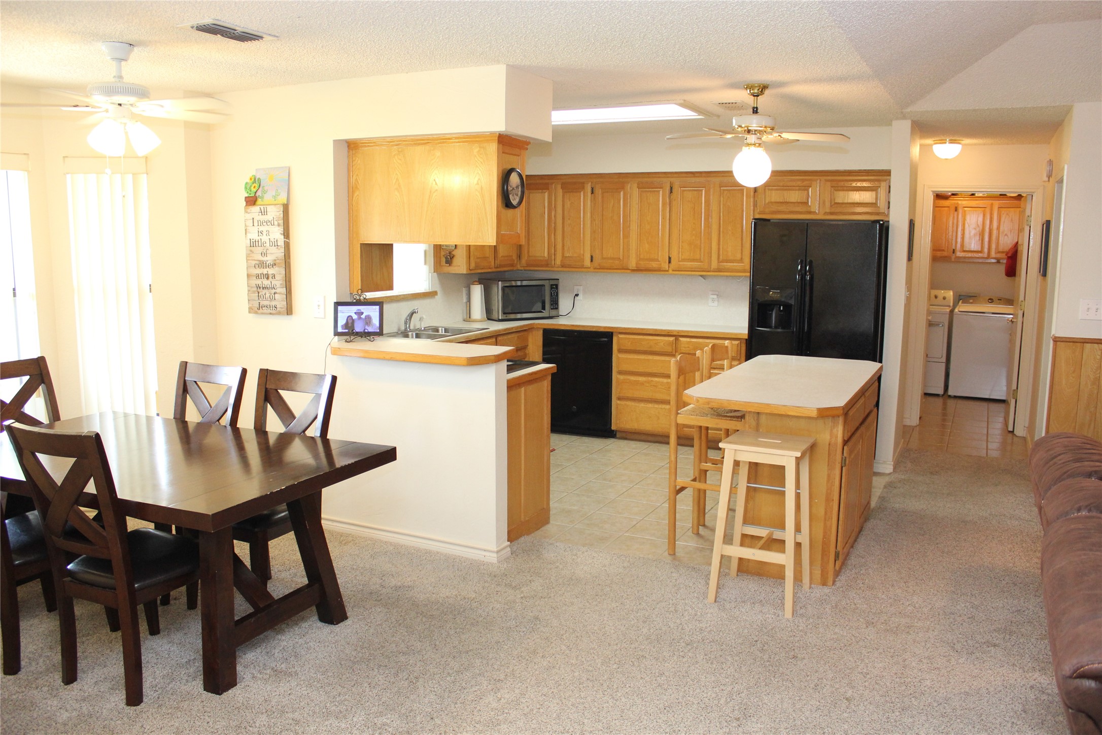 102 Wasco Cove Lake Kiowa TX 76240