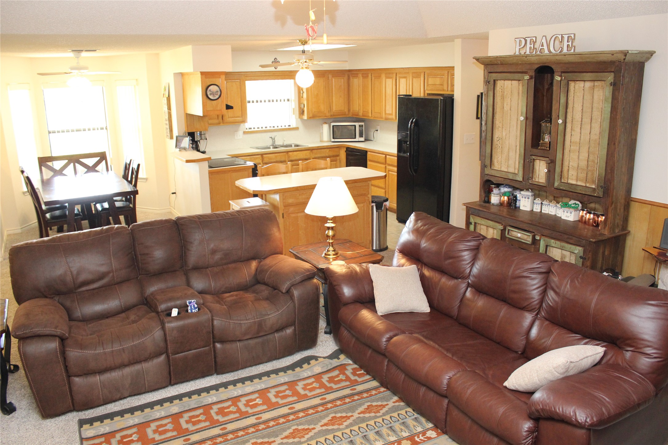 102 Wasco Cove Lake Kiowa TX 76240