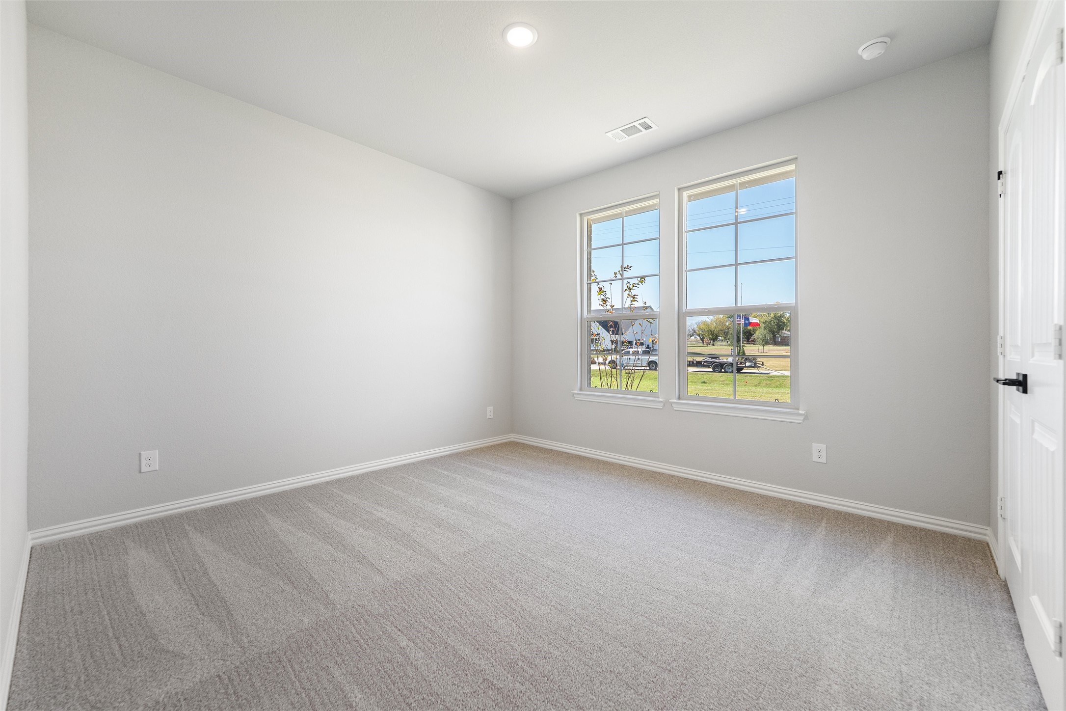 60 Roosevelt Lane Valley View TX 76272