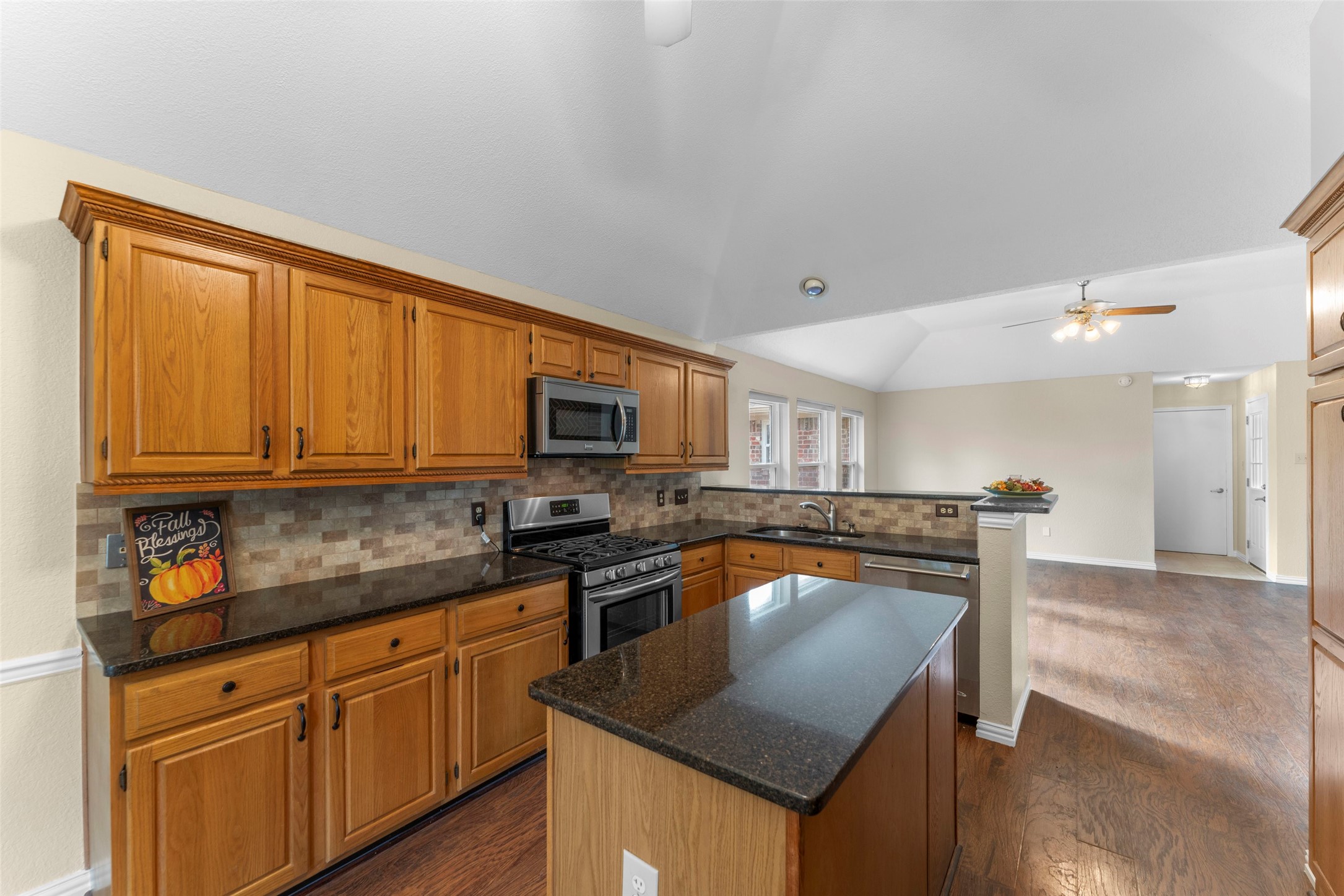 6306 Debbie Circle Rowlett TX 75089