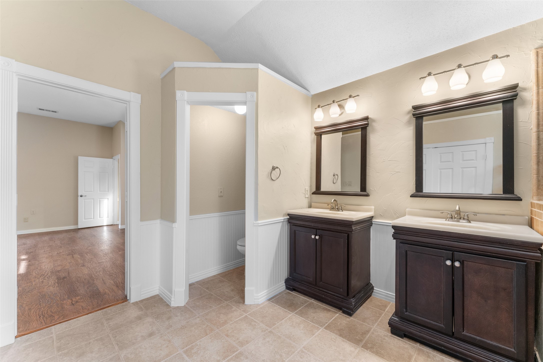 6306 Debbie Circle Rowlett TX 75089