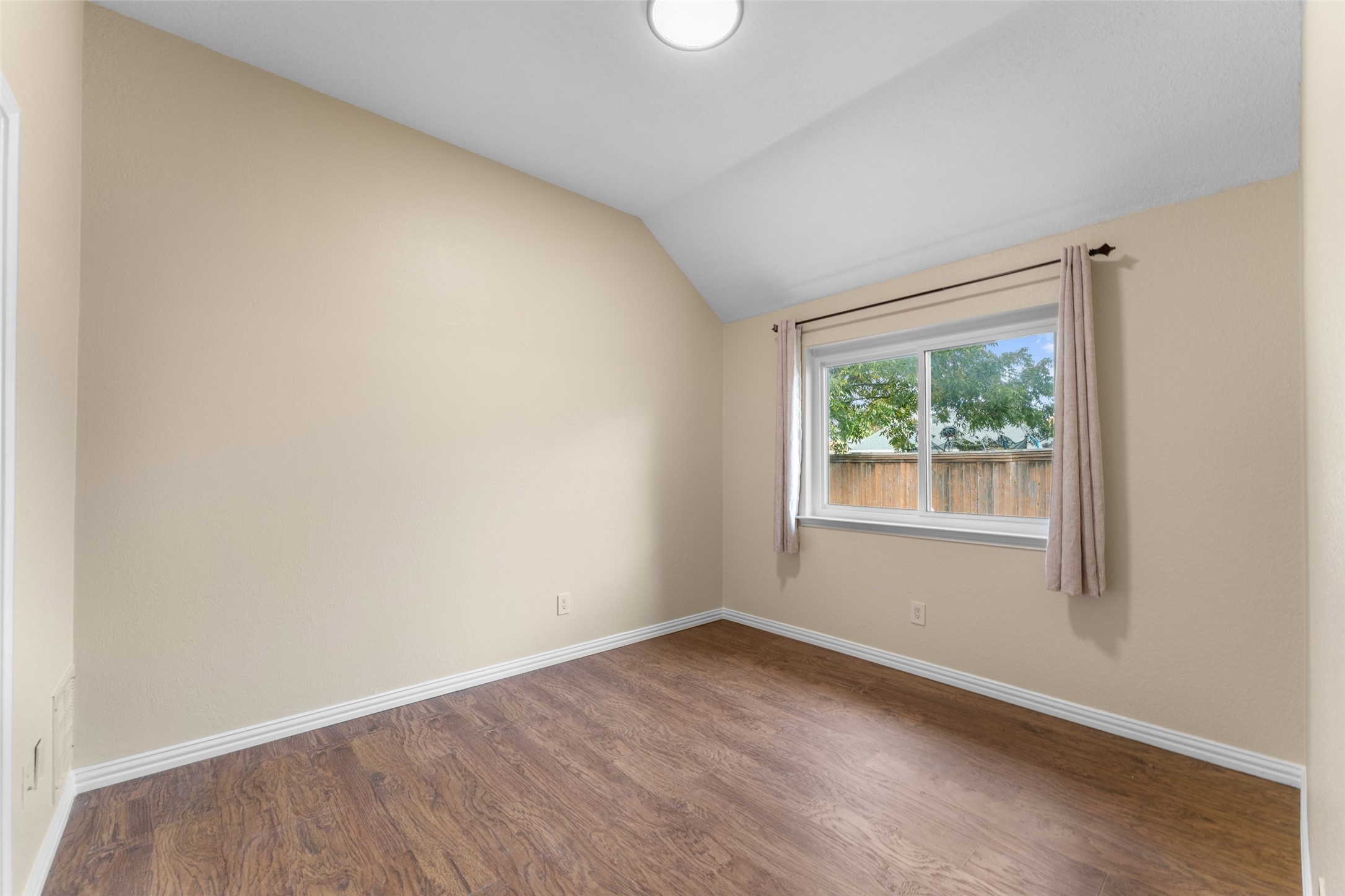 6306 Debbie Circle Rowlett TX 75089