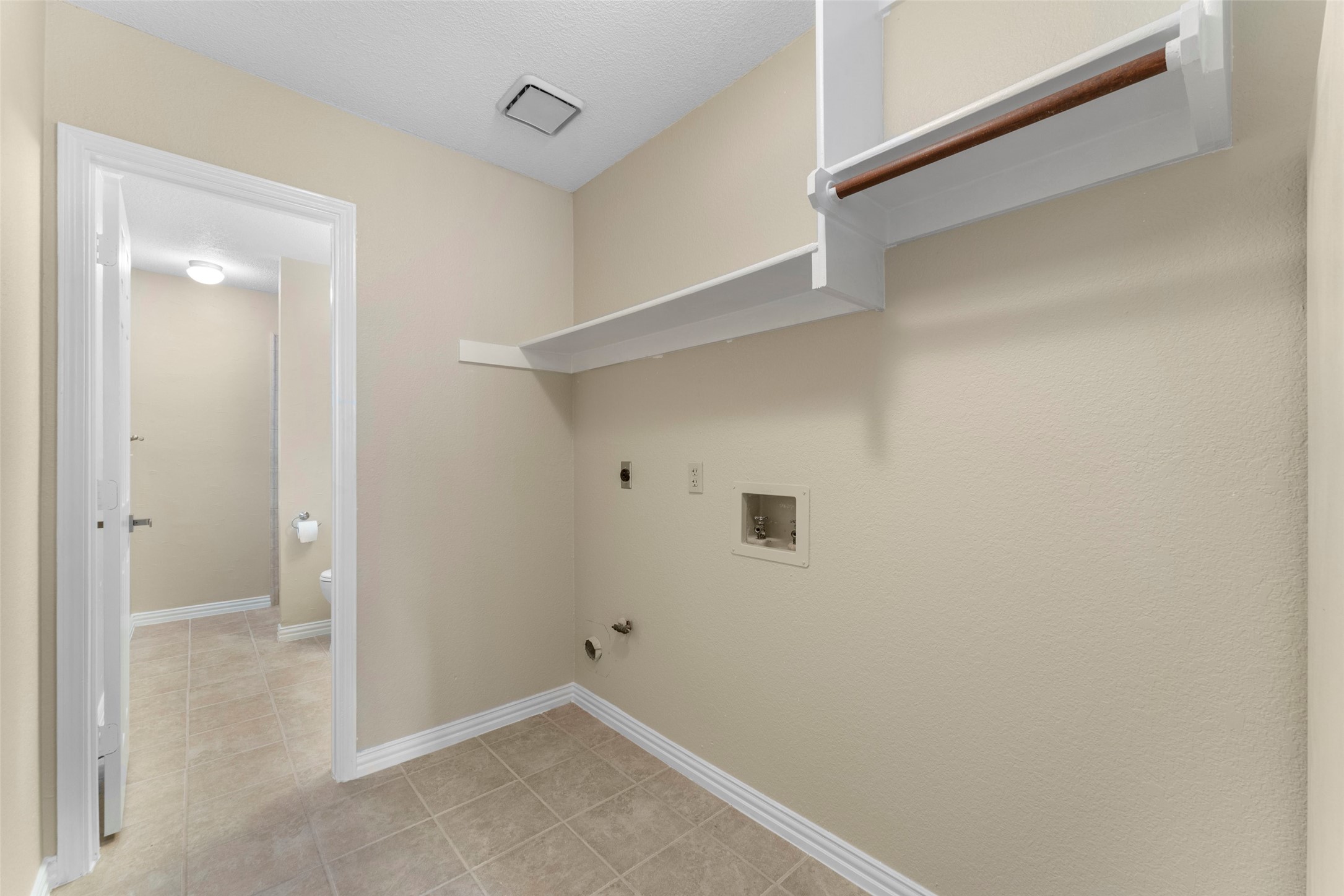 6306 Debbie Circle Rowlett TX 75089