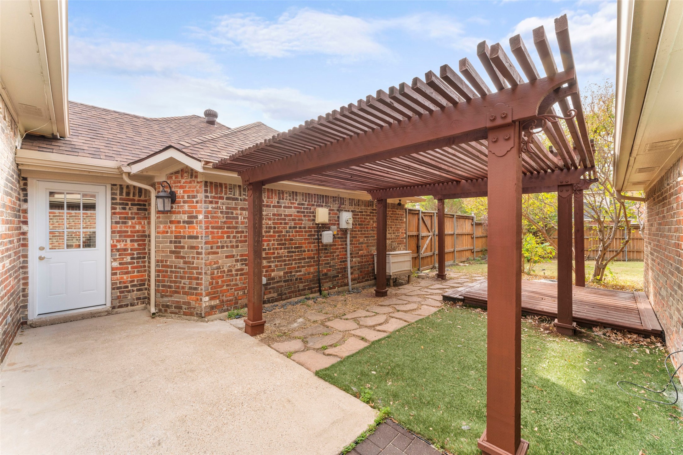 6306 Debbie Circle Rowlett TX 75089