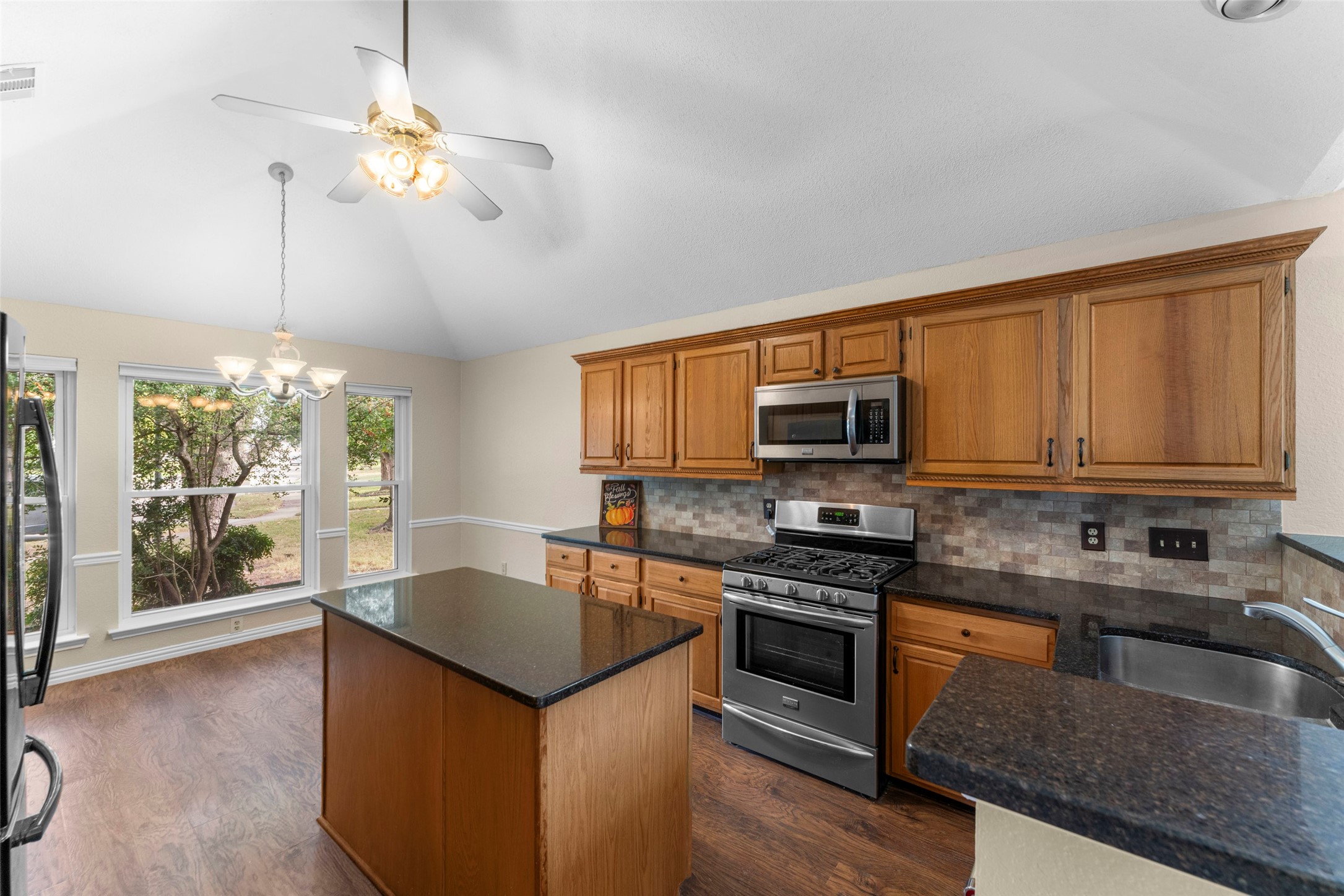 6306 Debbie Circle Rowlett TX 75089