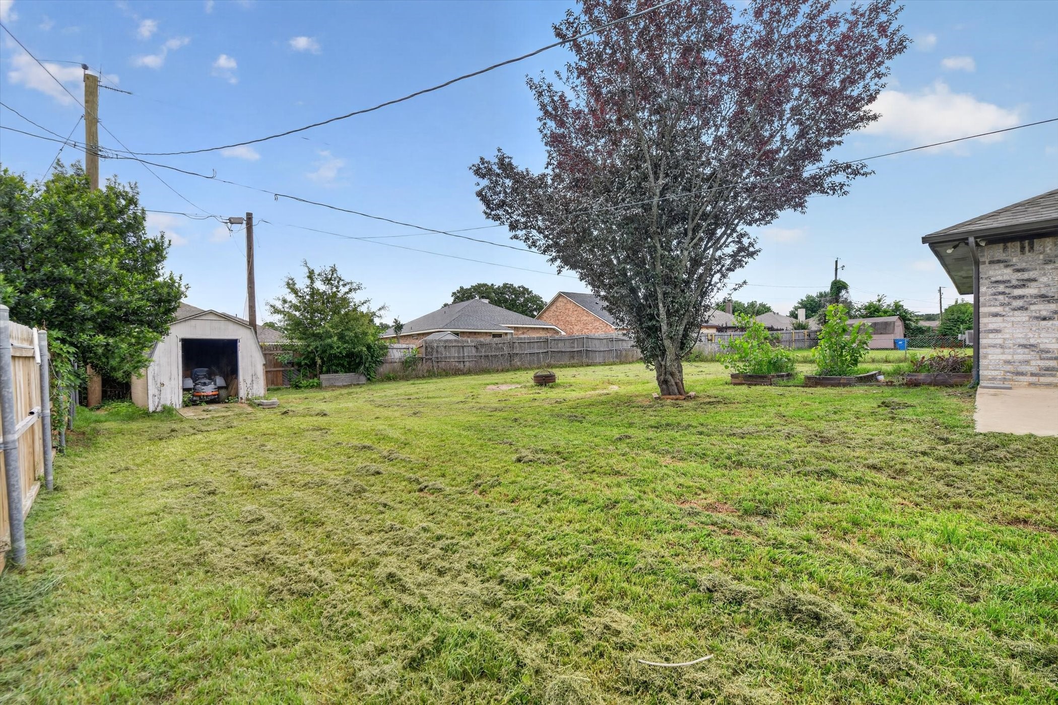 724 Oak Park Drive Azle TX 76020