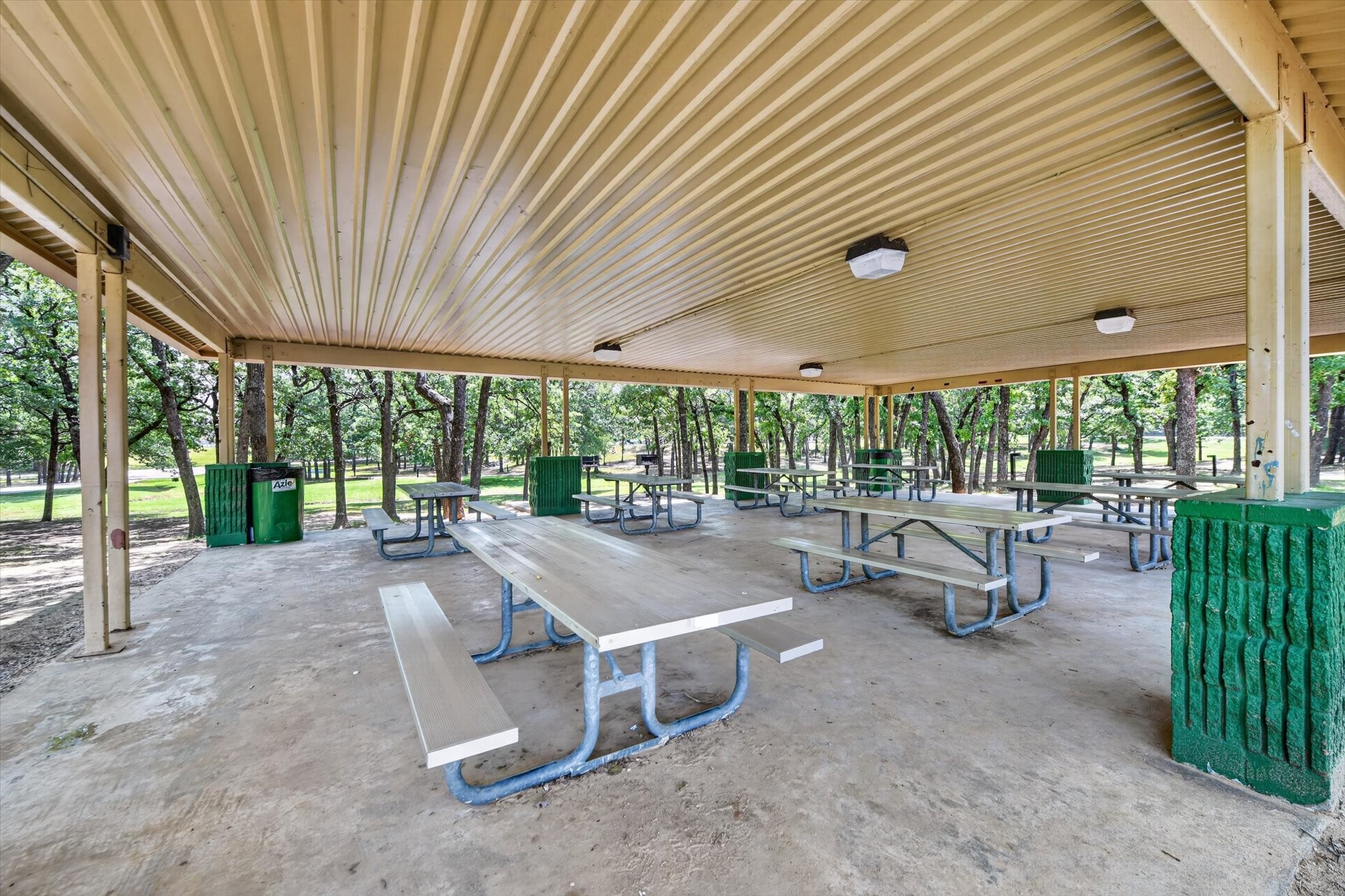 724 Oak Park Drive Azle TX 76020