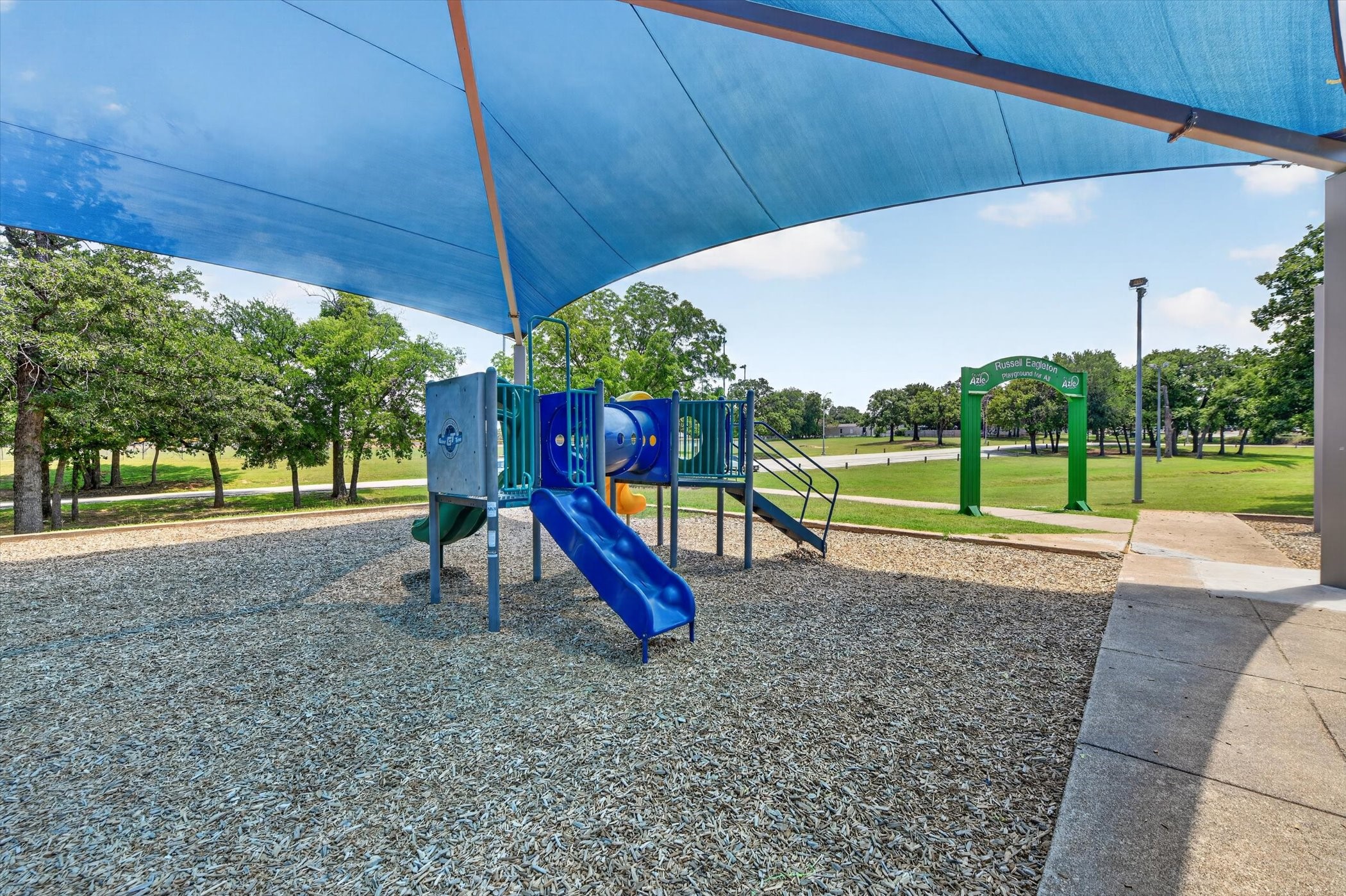724 Oak Park Drive Azle TX 76020