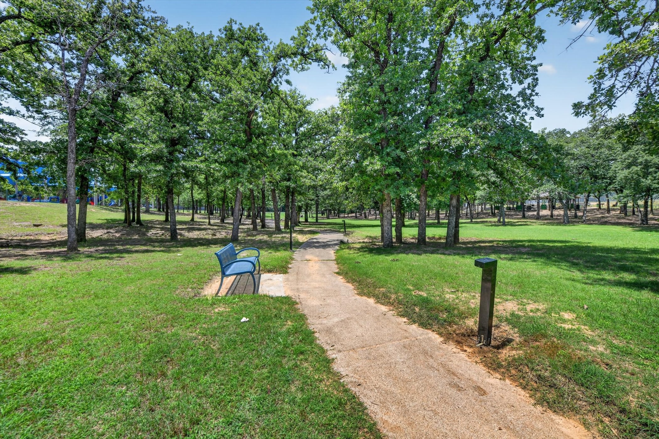 724 Oak Park Drive Azle TX 76020